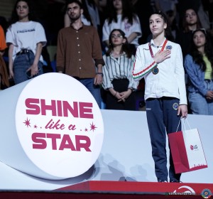 app podium clubs ph simone ferraro sfa03136 copia